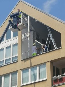 Fensteraustausch mit Kran